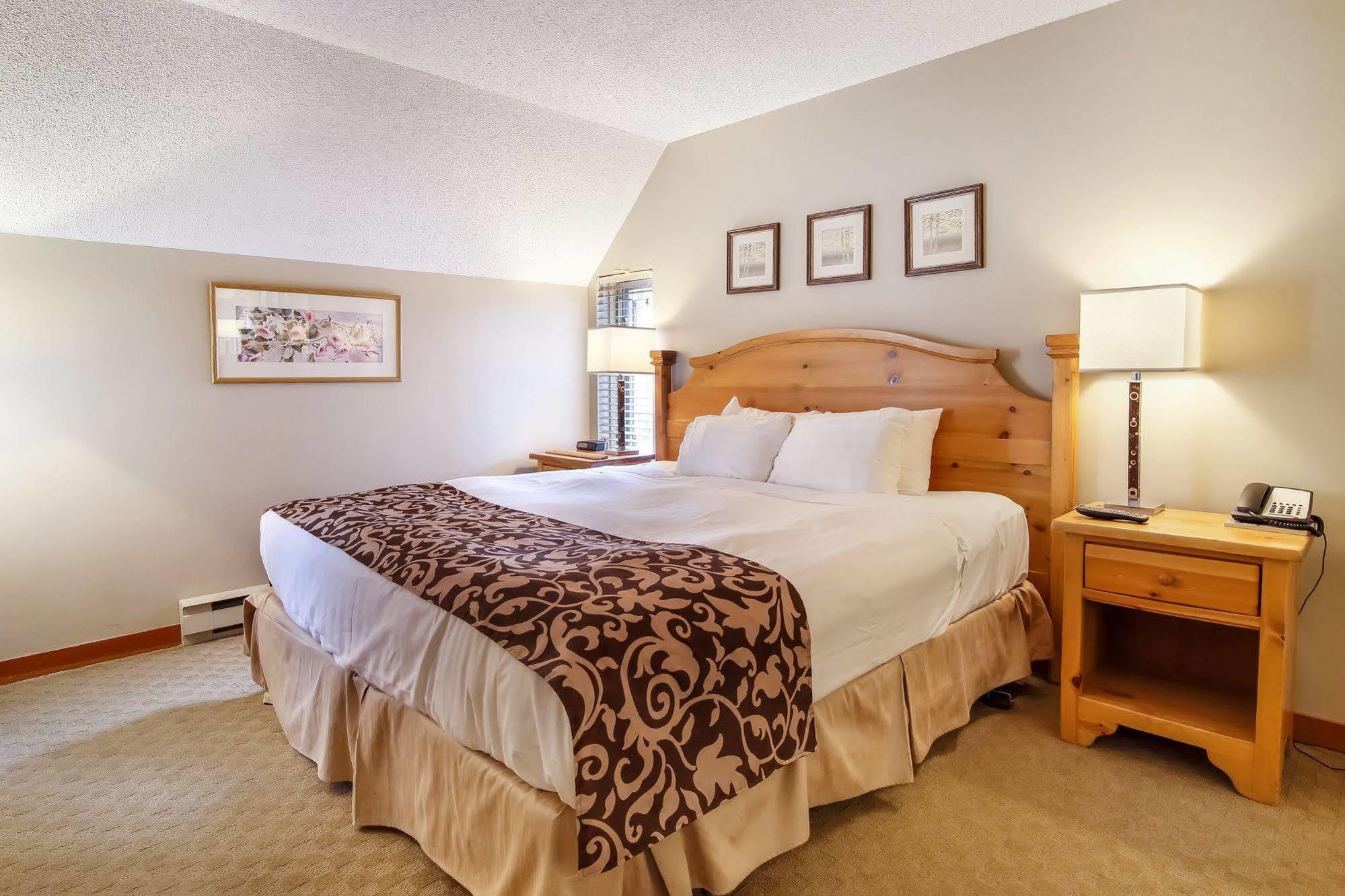 Resortquest At Placid Whistler