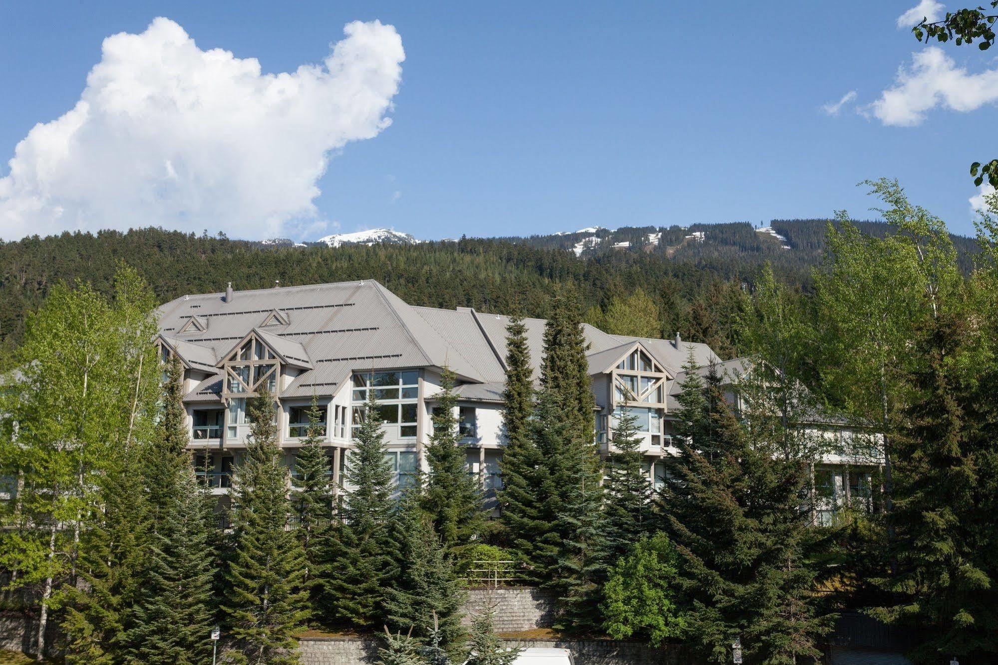 Hotel The Aspens By Premier Whistler