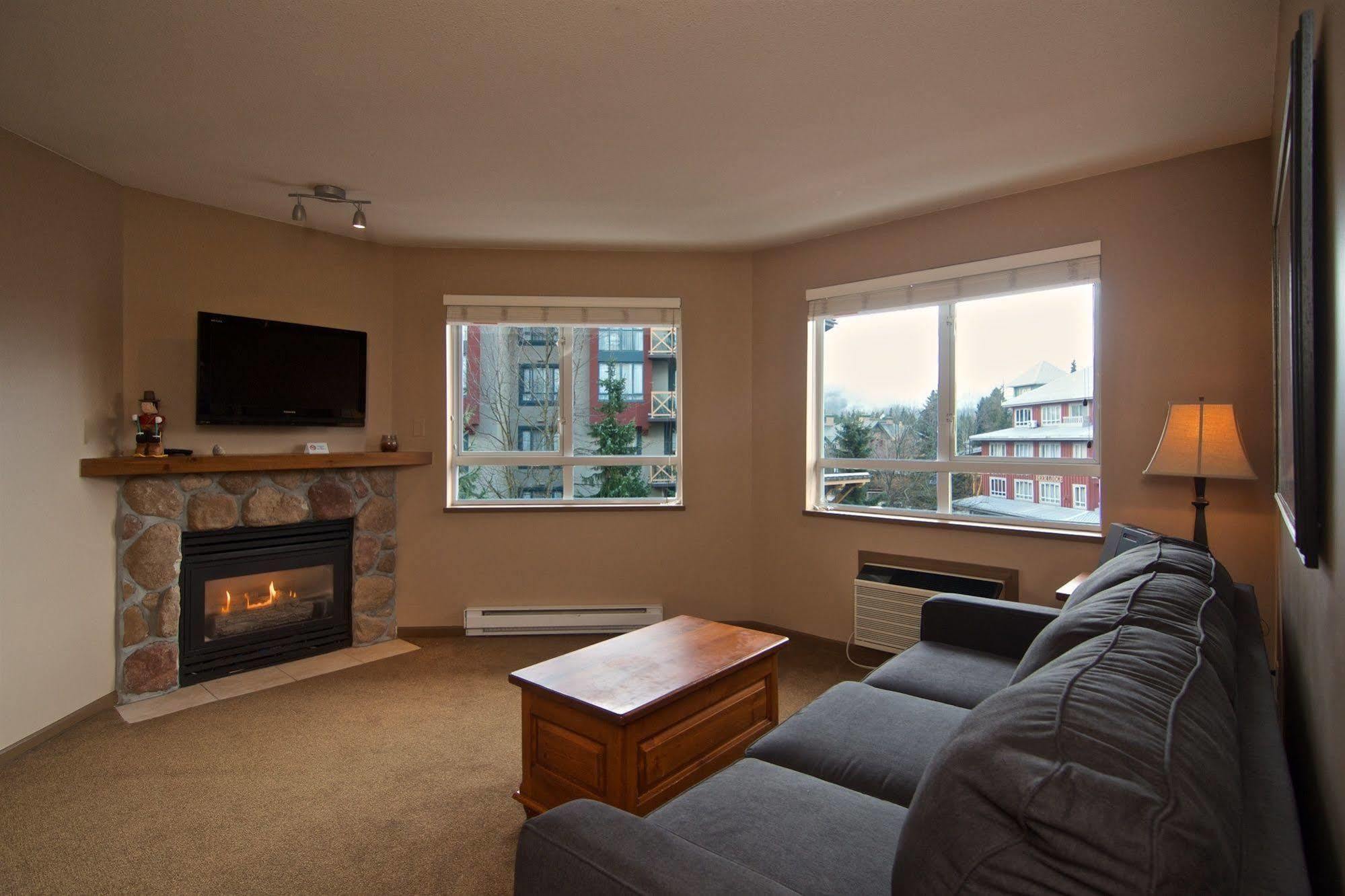 Hotel Blackcomb Vr At Town Plaza
