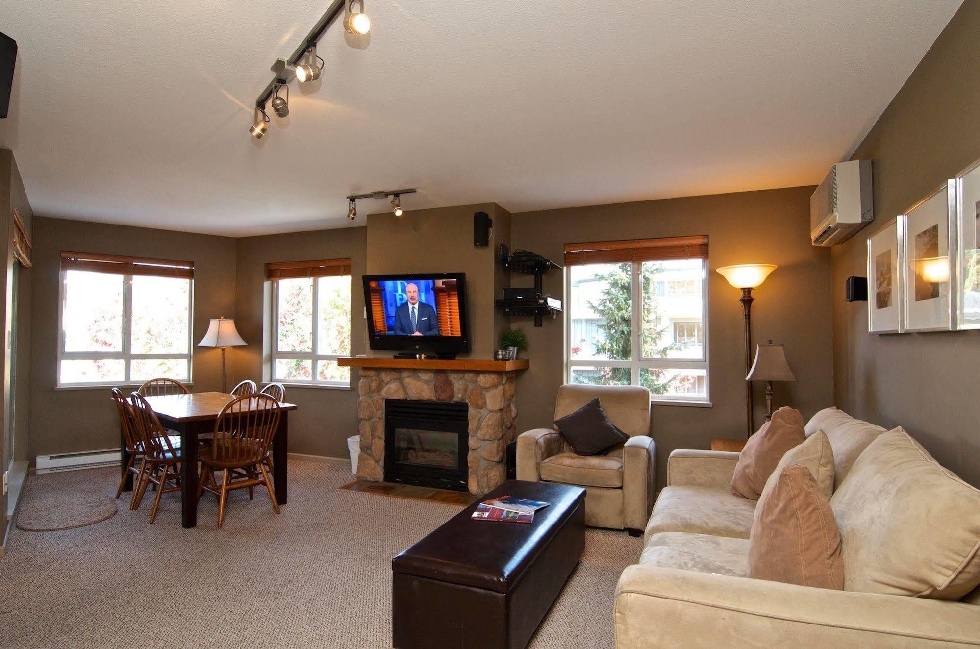 Hotel Blackcomb Vr At Town Plaza