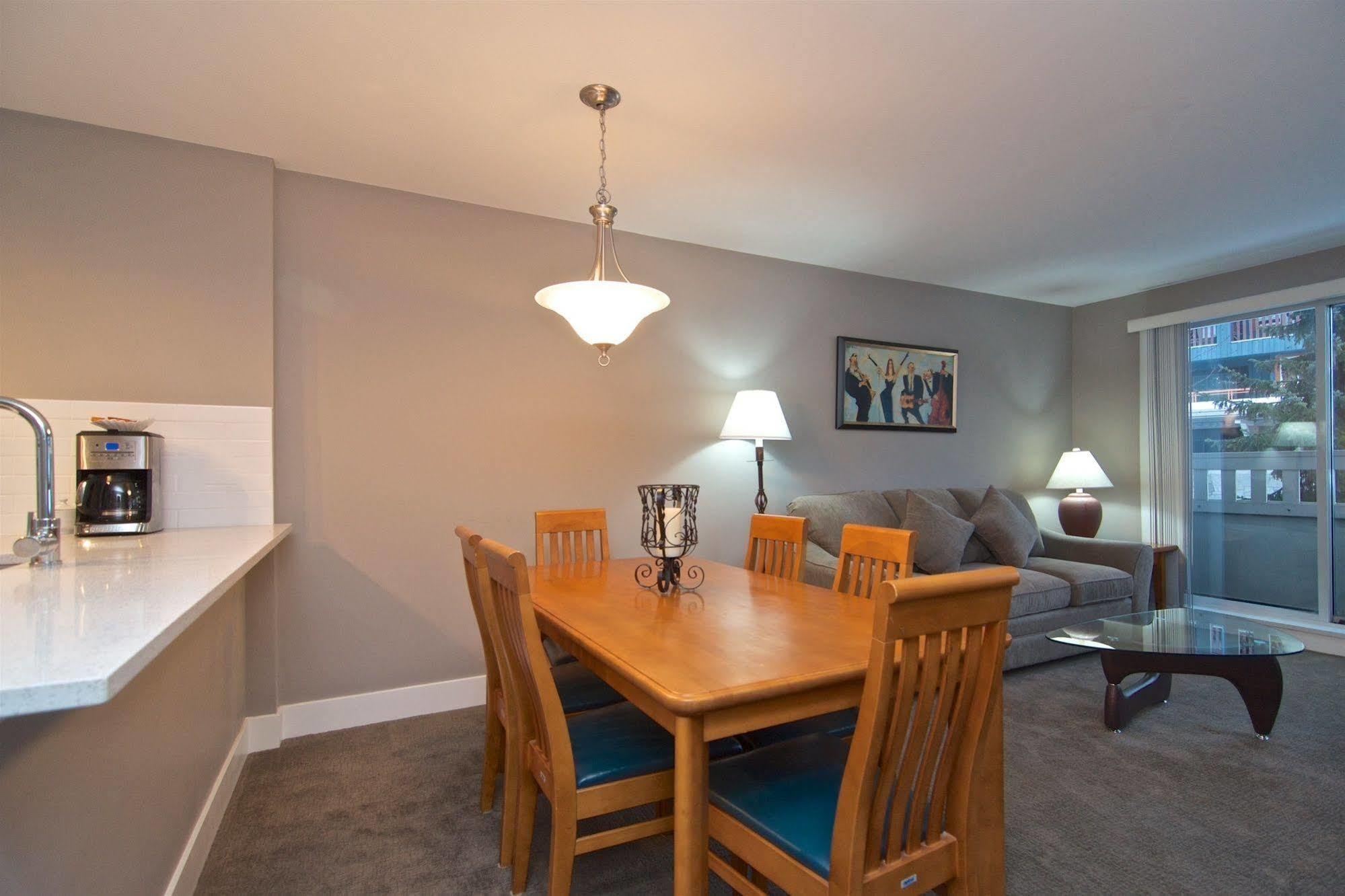 Hotel Blackcomb Vr At Town Plaza