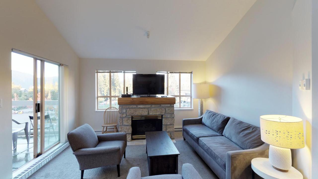 Tyndall Stone By Outpost Holiday home Whistler