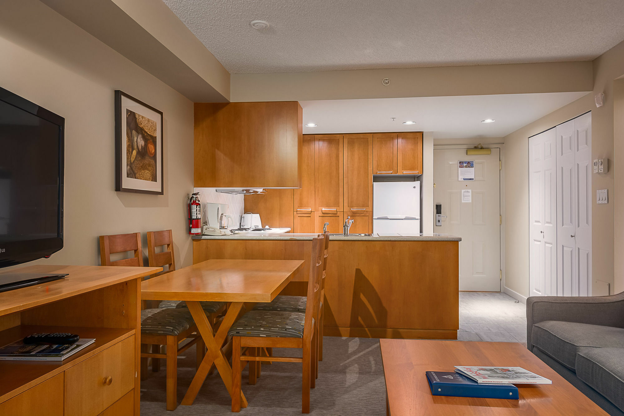 Hotel Peak Whistler