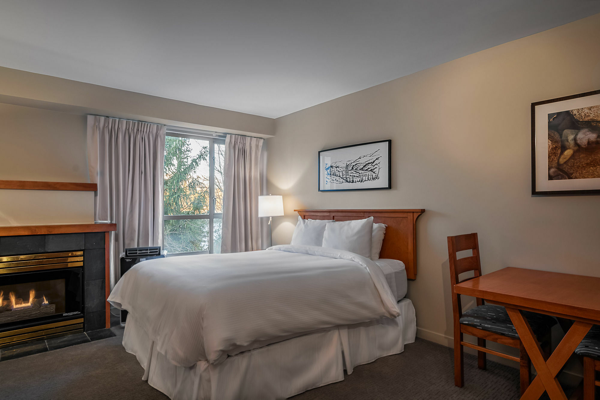 Peak Hotel