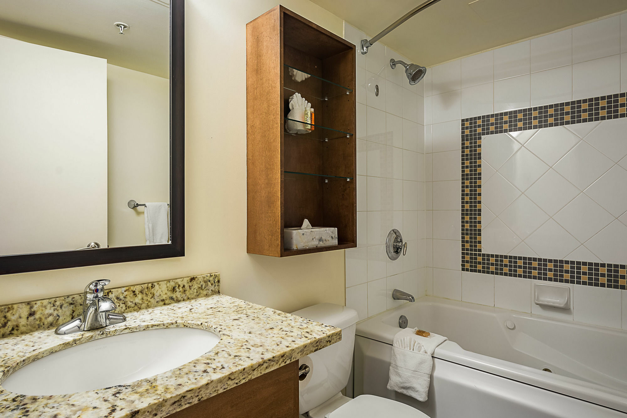 Peak Hotel 3*