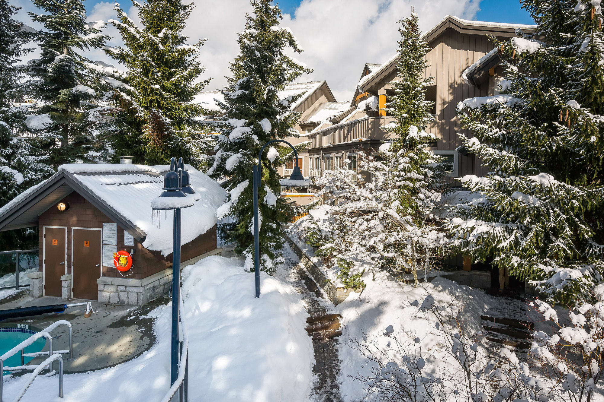 Resortquest At Glaciers Reach 3*