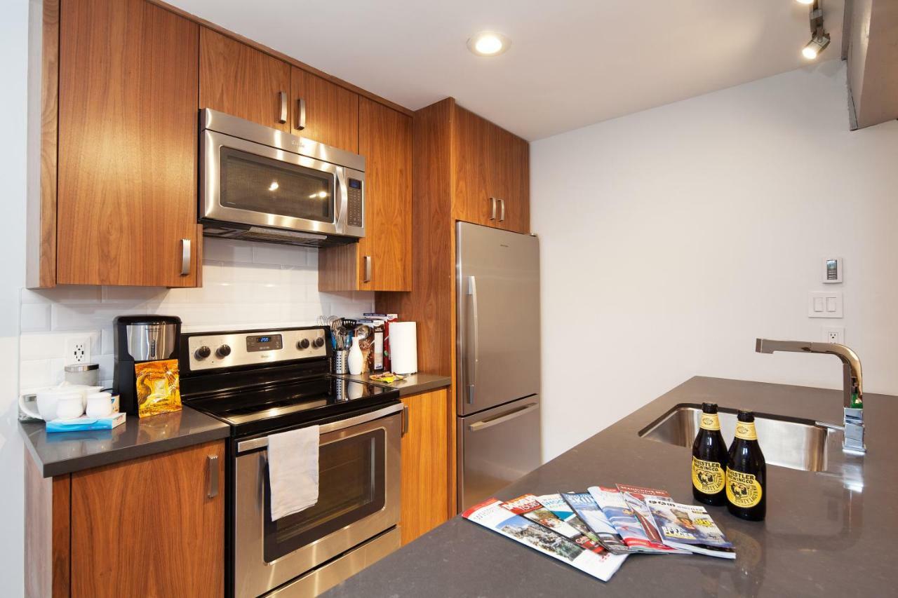 Gorgeous Creekside Studio Apartment Whistler