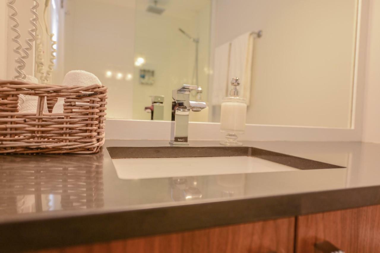 Newly Renovated * Whistler