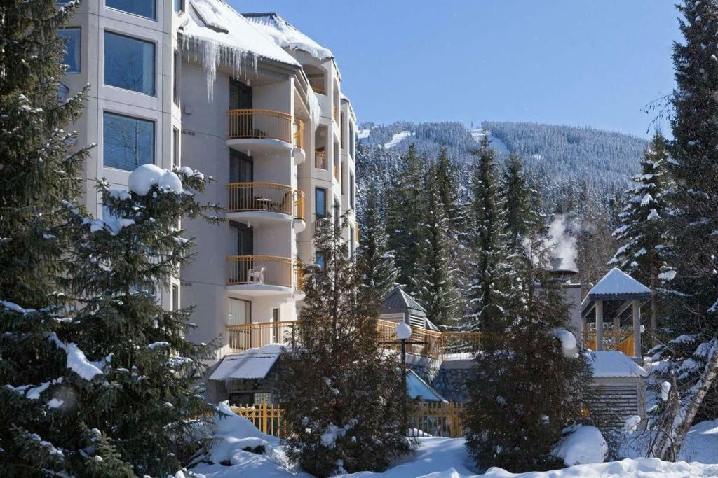 The Modern - Ski-in Ski-out * Whistler
