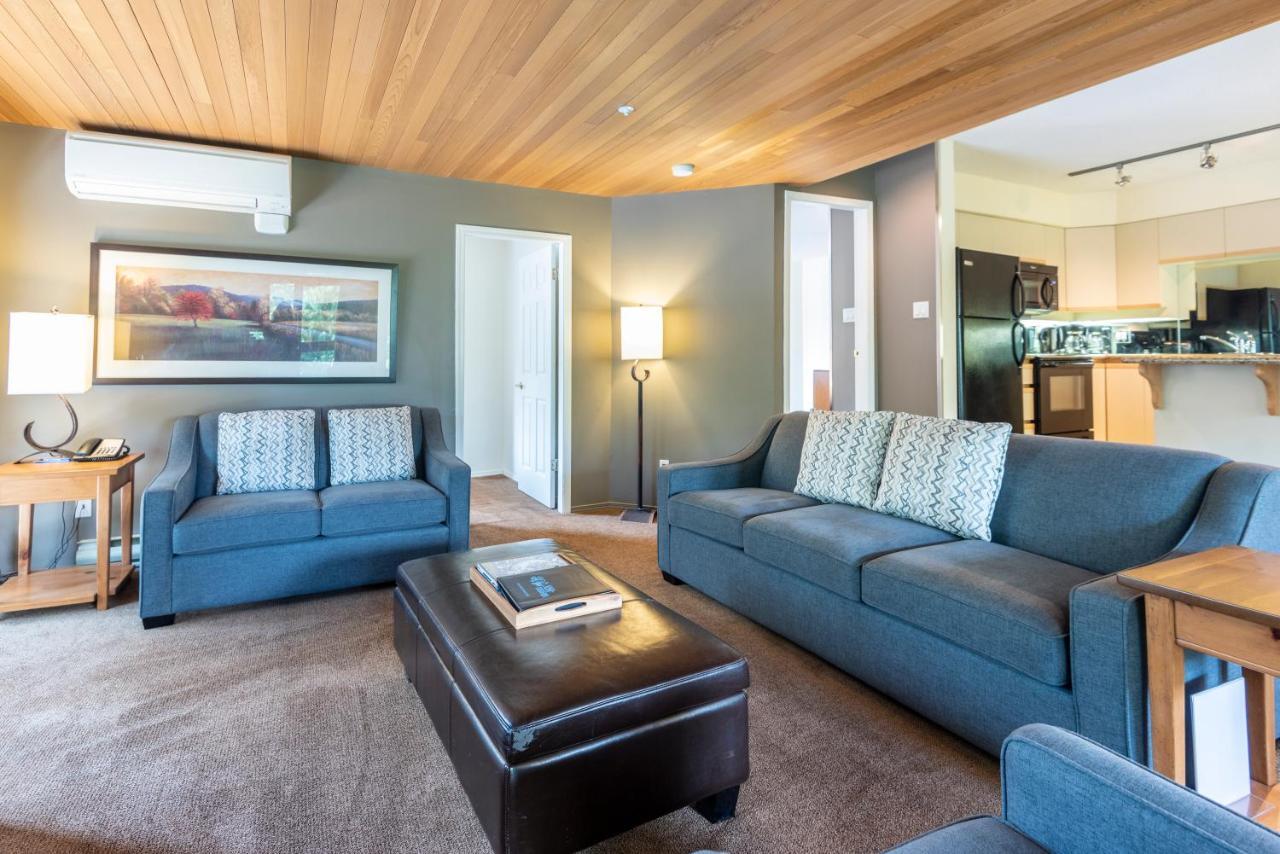 The Ironwood On Blueberry Hill Apartment *