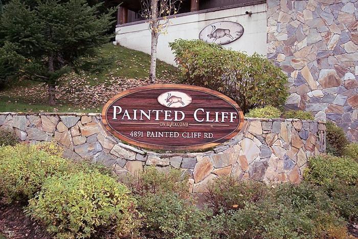 Apartment Painted Cliff By Premier