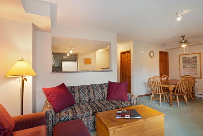 Apartment Stoney Creek- Lagoons By Premier Whistler