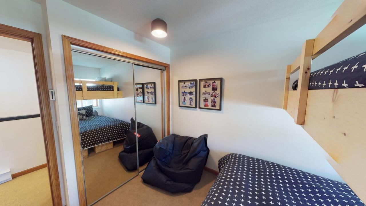 Apartment Stoney Creek- Lagoons By Premier *