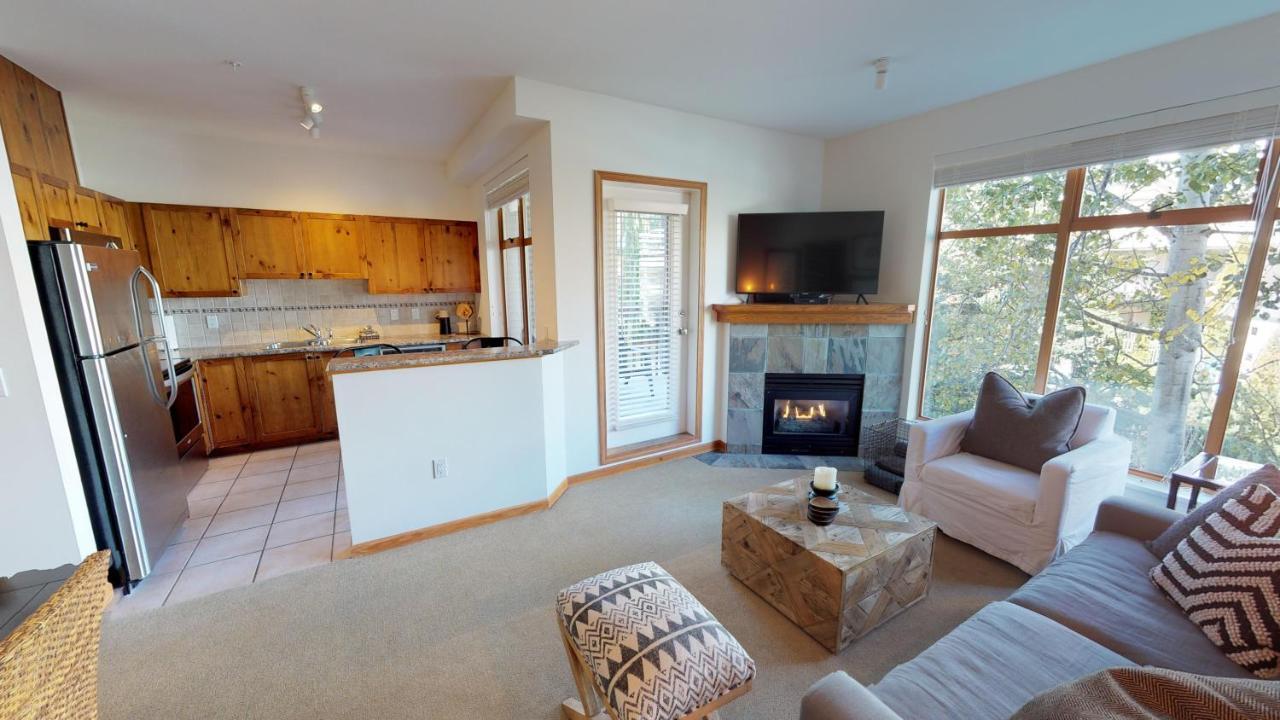 Apartment Stoney Creek- Lagoons By Premier