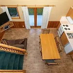 Lorimer Ridge Lodge