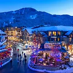 The Crystal Lodge