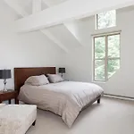 Snowgoose 14 | Inviting Townhome W/ Ski Access, Private Hot Tub, Parking X 2