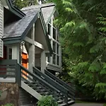 Snowgoose 14 | Inviting Townhome W/ Ski Access, Private Hot Tub, Parking X 2