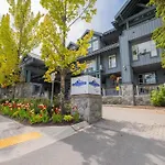 Glaciers Lodge By Outpost Whistler