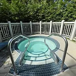 2Br - Multi-Level Townhome With Hot Tub By Harmony Whistler