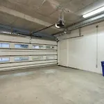 West Coast Alpine Contemporary 4 Bedroom Townhome With Private Hot Tub 35