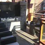 West Coast Alpine Contemporary 4 Bedroom Townhome With Private Hot Tub 35