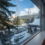 Ski In & Out, Heart Of Upper Village, Pool & Hot Tub