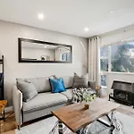 Ski In & Out, Heart Of Upper Village, Pool & Hot Tub