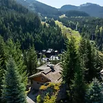 Taluswood The Heights 6 | Beautifully Updated Chalet W/ Private Hot Tub, Slopeside View, Parking