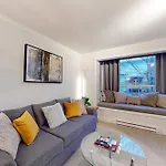 Town Plaza 427