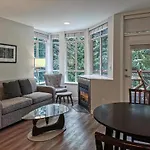 Alpenglow Lodge Hygge Getaway By Mva