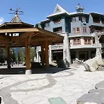 Whistler Town Plaza By Latour Hotels