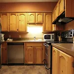 Rainbow Suites By Whistler Retreats