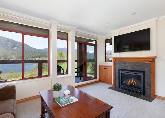 Lakeside Landing | Overlooking Lake, Mountain Views, Near X-Country Skiing Trails