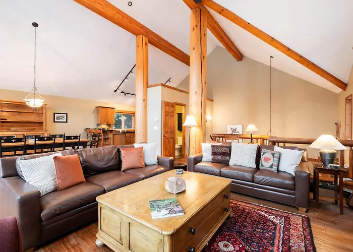 Spruce Grove Chalet By Outpost Whistler