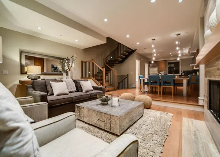 West Coast Alpine Contemporary 4 Bedroom Townhome With Private Hot Tub 35