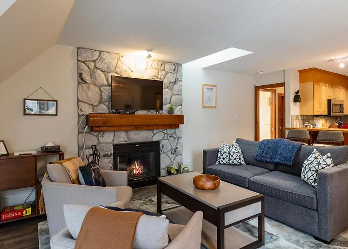 2Br Cozy Townhouse In Central Location - Mountain Views And Free Parking