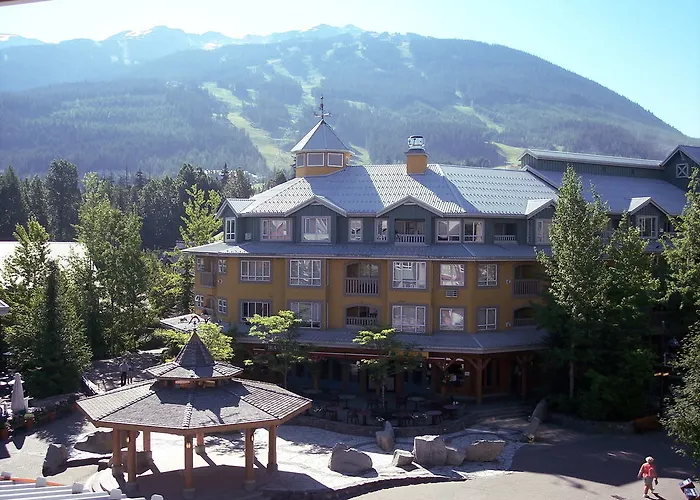 Town Plaza Suites By Whistler Premier