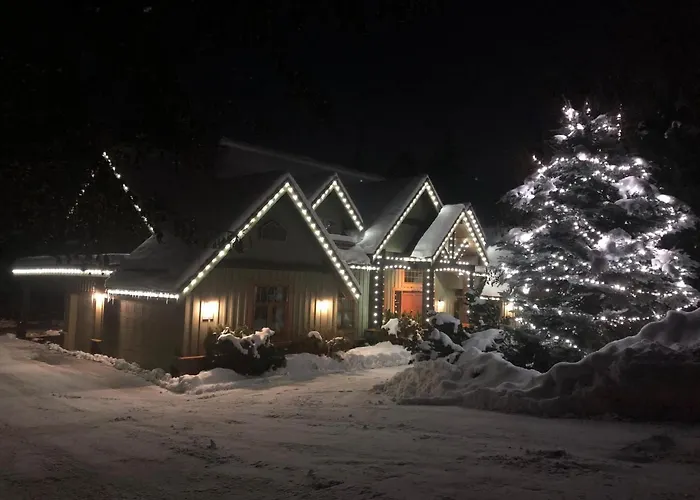 Alpine Whistler Retreat By Outpost Whistler