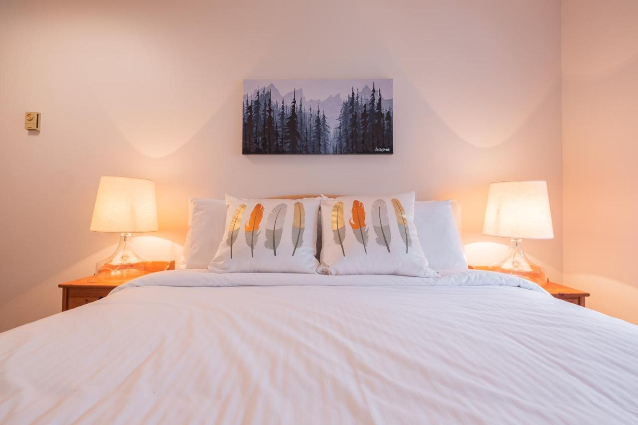 Glaciers By Outpost * Whistler