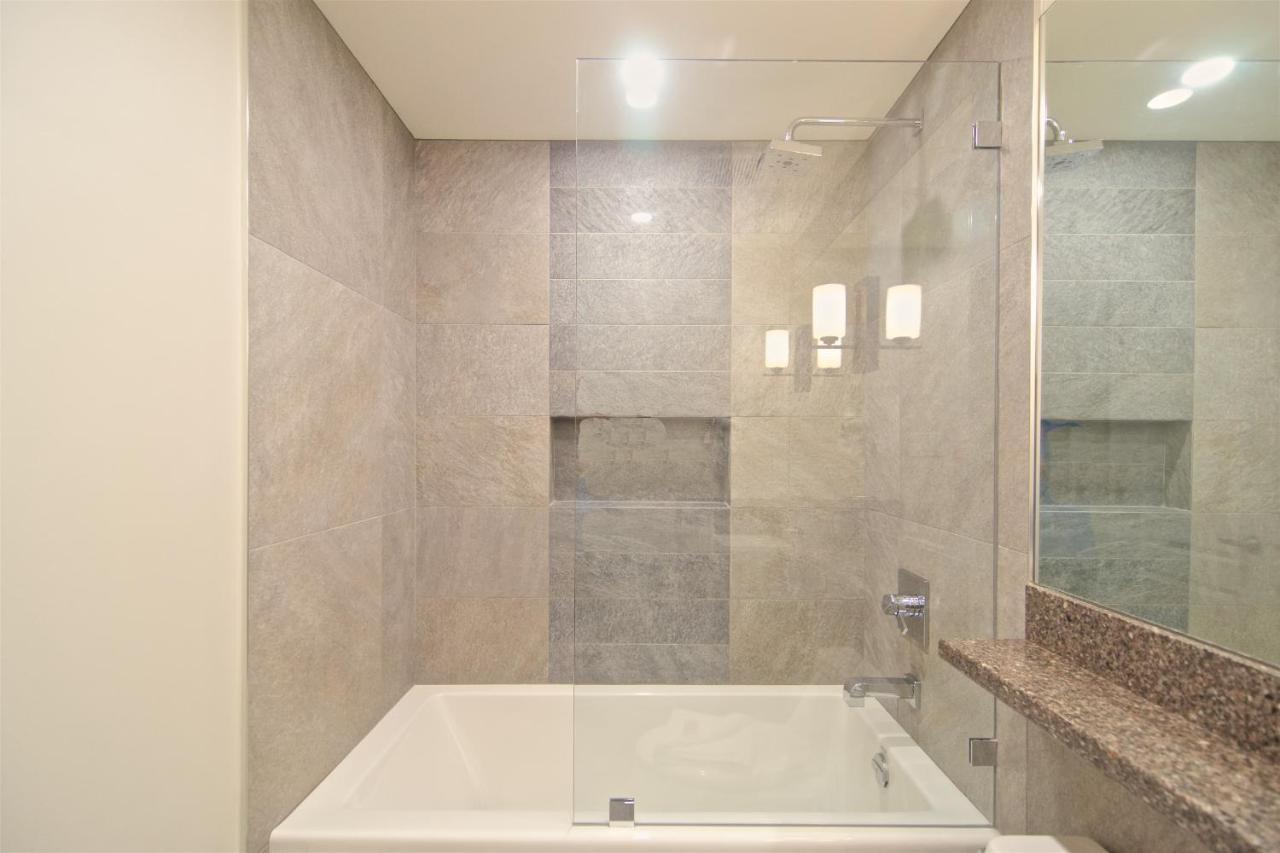 Blackcomb Vacation Rentals - Village North * Whistler