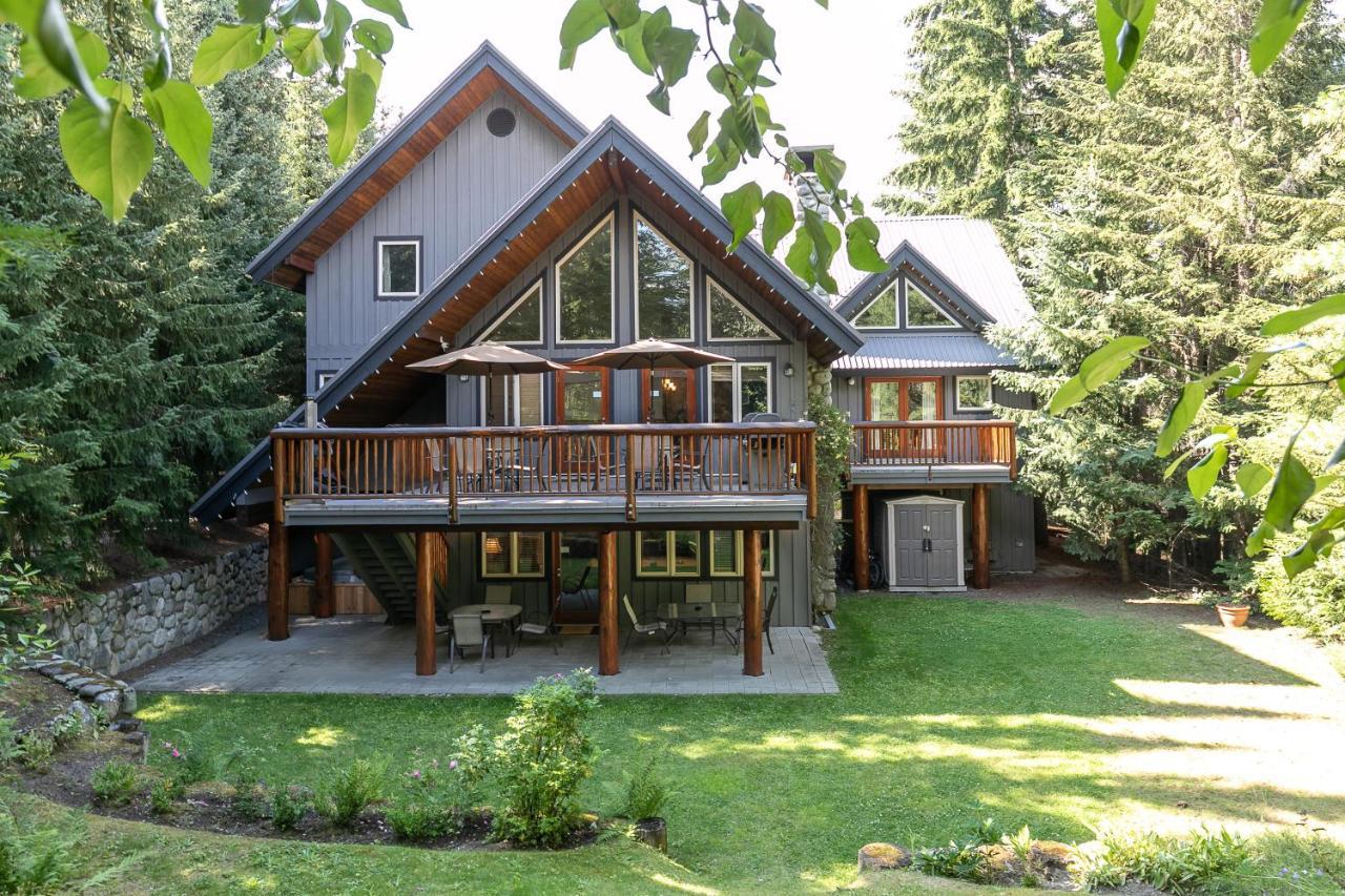 Lorimer Ridge Chalet *