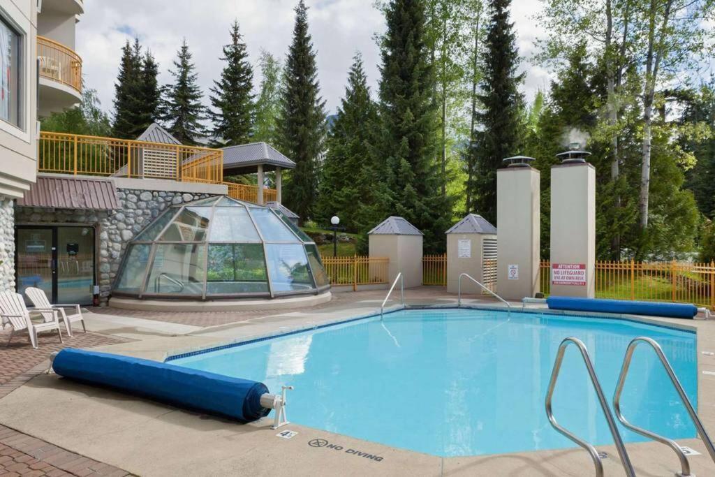 Contemporary & Spacious Slopeside 1br Getaway *