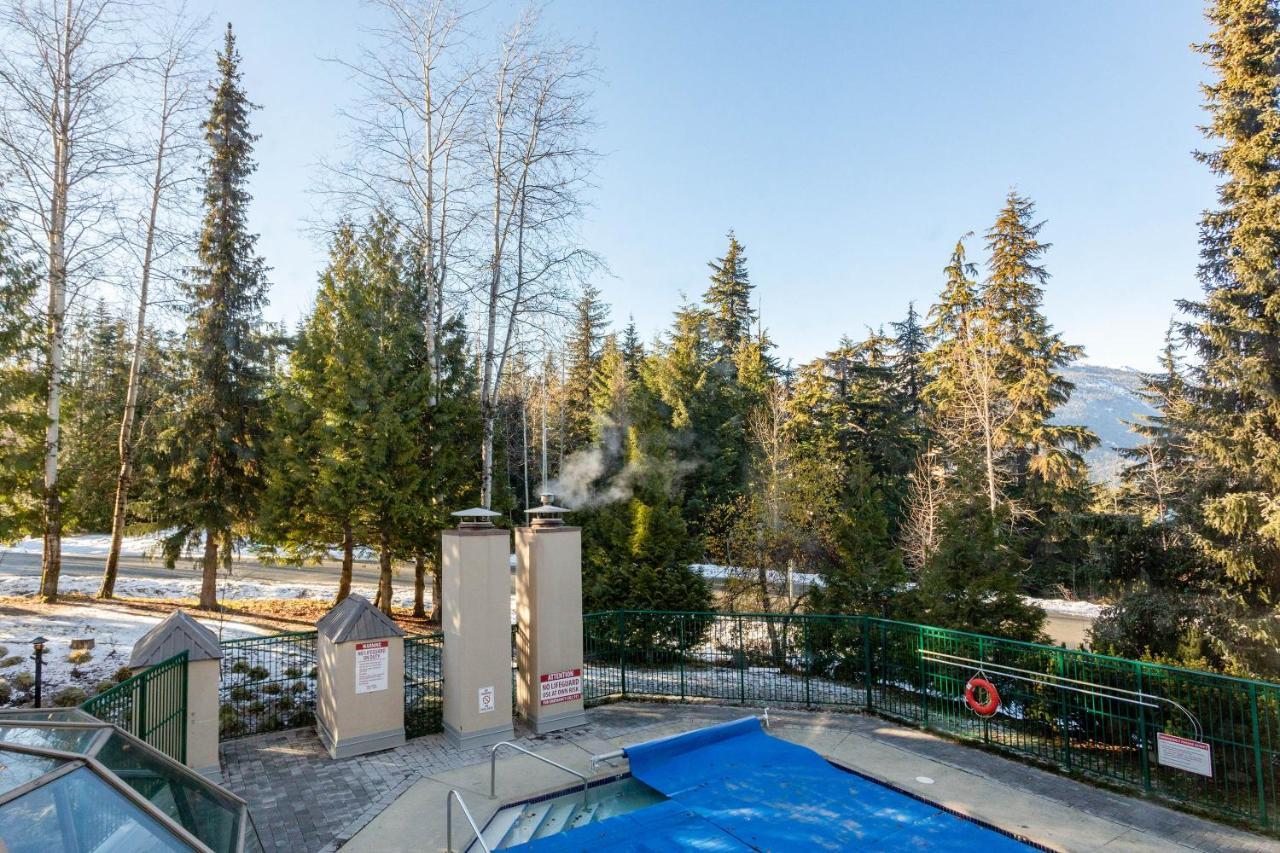 Contemporary & Spacious Slopeside 1br Getaway Apartment Whistler