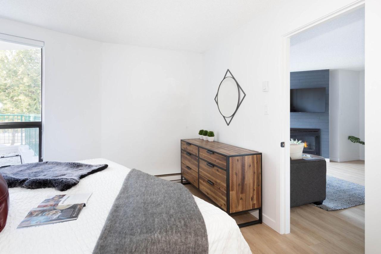 Contemporary & Spacious Slopeside 1br Getaway Apartment *