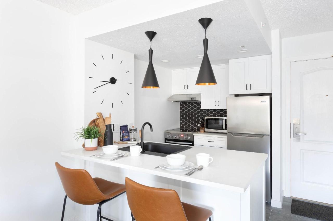 Contemporary & Spacious Slopeside 1br Getaway Apartment *