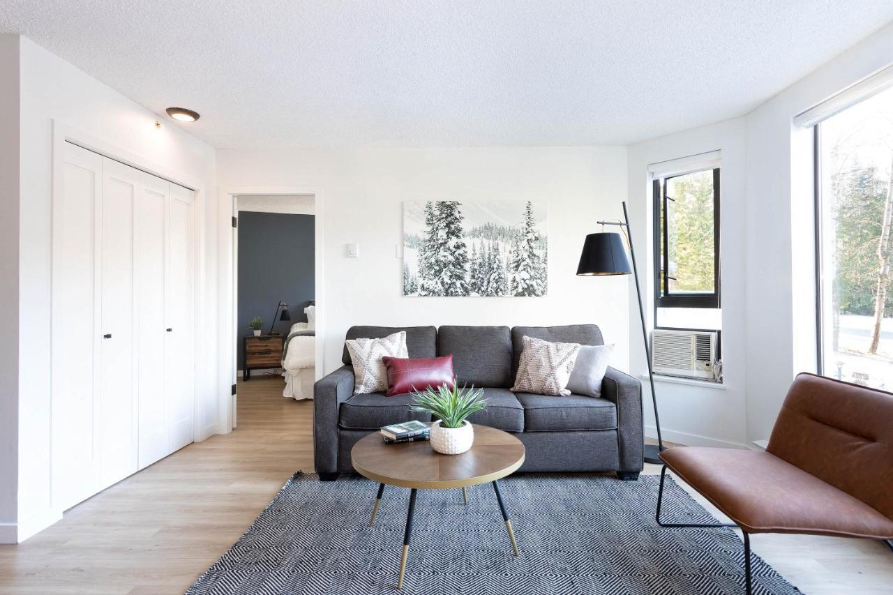 Contemporary & Spacious Slopeside 1br Getaway *