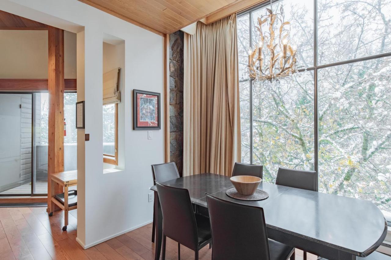 Holiday home Rainbow By Outpost Whistler *