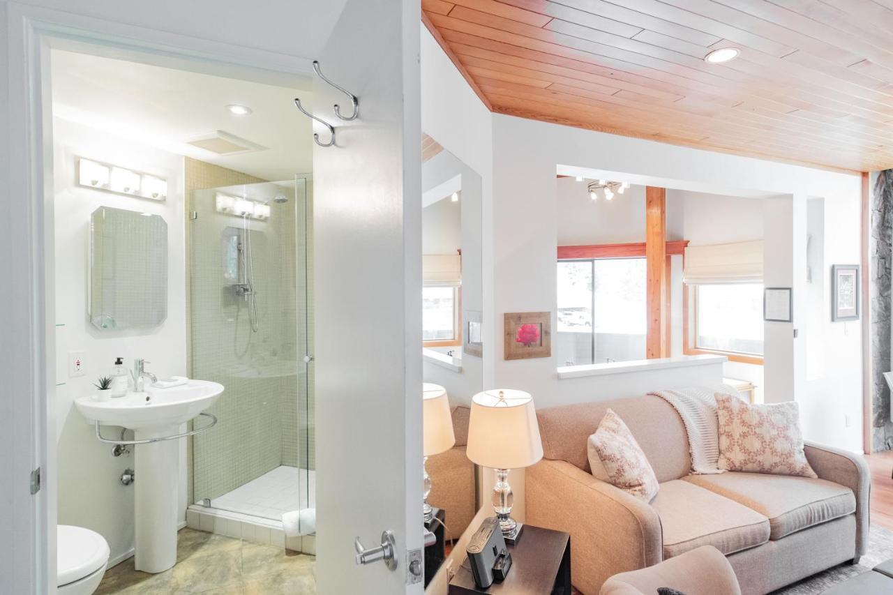Rainbow By Outpost Whistler Holiday home