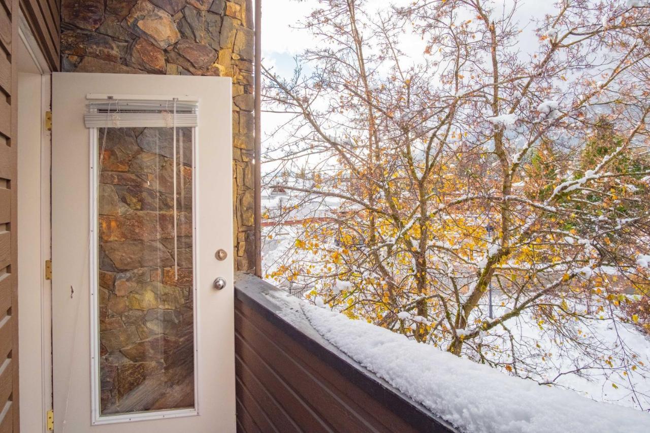Rainbow By Outpost Whistler Holiday home